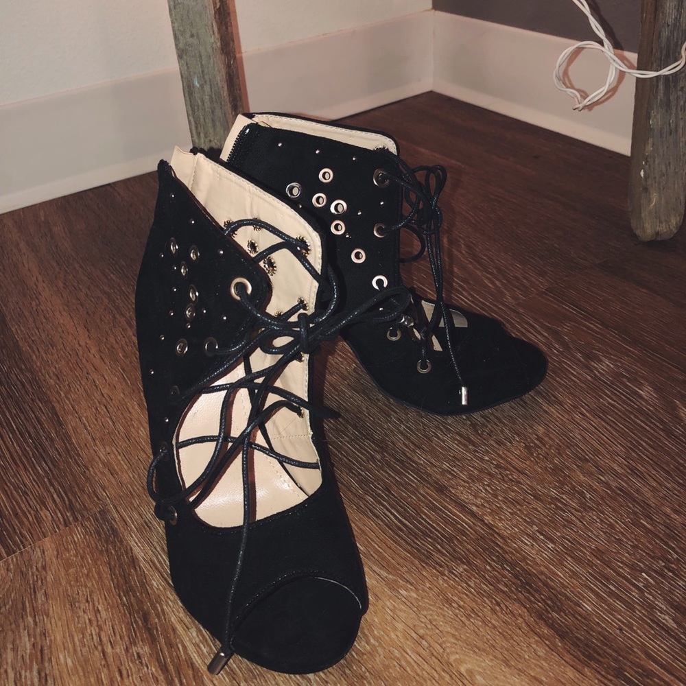 Lace up heels/booties